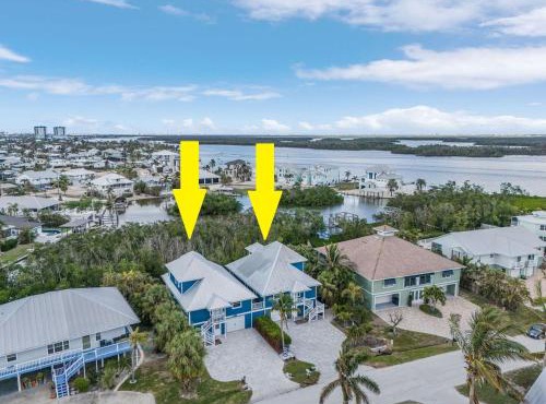 Combined Villas, Close to Beach, Secluded Pier - Blue Bayou Shores - Roelens in Fort Myers Beach