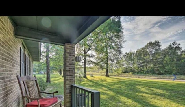 Comfortable country home. Sleeps 10 in Smithville