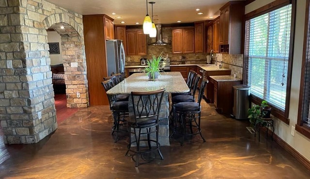 Comfy Home for 8 /Colorado