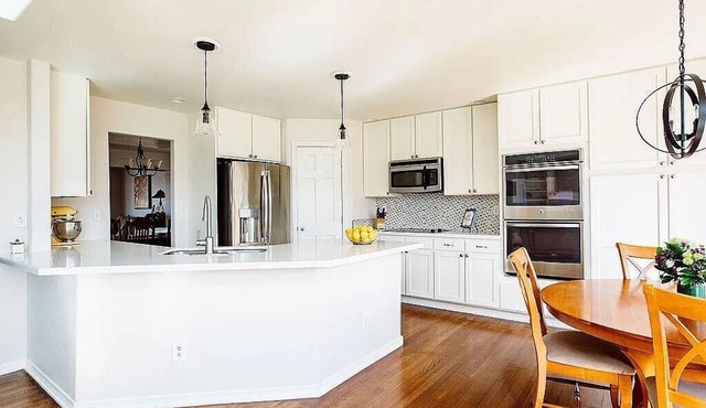 Comfy room in a large, beautiful, quiet and home centrally located in NoCo! in Windsor