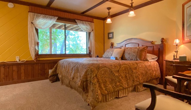 Country Sunshine Bed and Breakfast in Durango