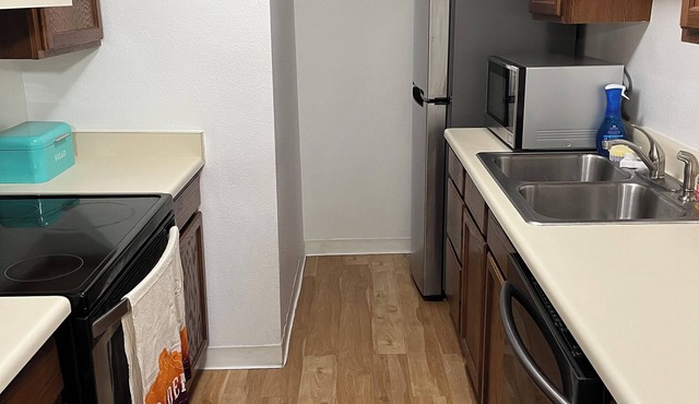 Cozy 2-bedroom condo in lovely Golden with AC, WiFi, Patio