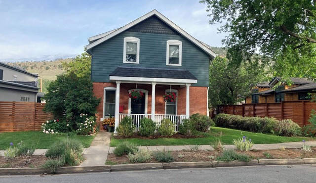 Cozy 3-bedroom house in serene North Boulder with access to mountain trails