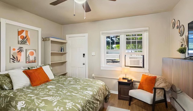 Cozy Canon Escape Near Downtown Mountain Views