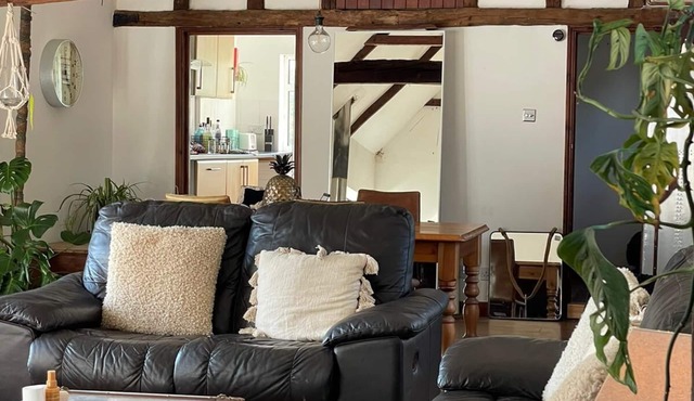 Cozy converted millking barn in the weald of Kent, 50mins from Central London in Great Chart