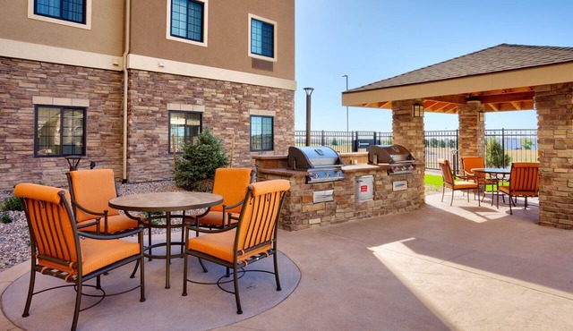 Cozy, Equipped, Spacious | Suite with FREE Breakfast, Hot Tub Access in Cheyenne