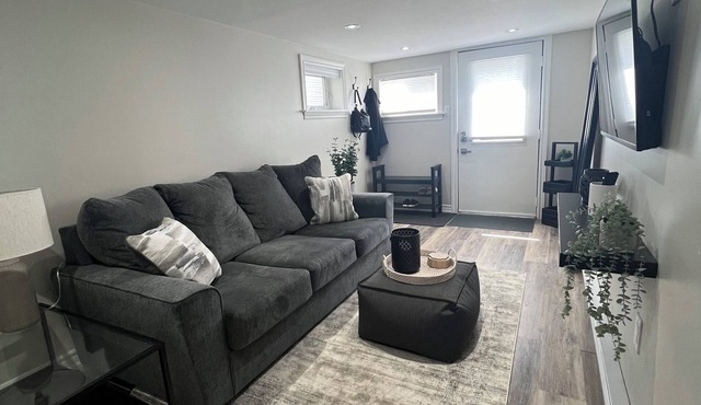 Cozy on Connaught. Central apartment in Halifax - very walkable! in Halifax