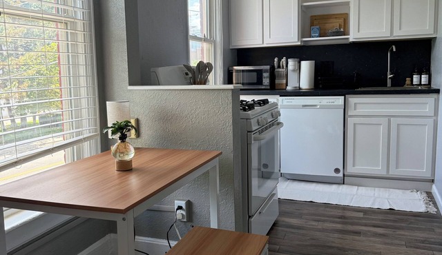 Cozy Private 1BR in the Heart of 5 Points