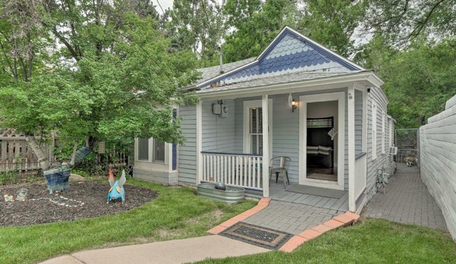 Creekside Home w/Patio, Walk to Manitou Incline!