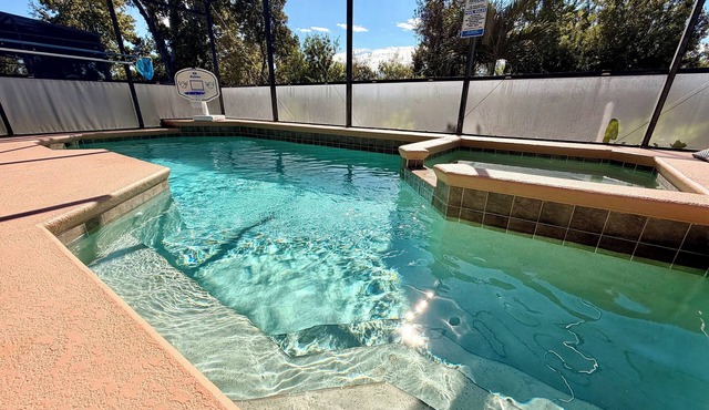 Disney Area Resort Home + Heated Pool + Game Room, 4 bedroom, 4 bath! in Davenport