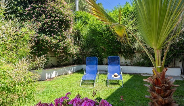 Domus Sicily - The Scirocco's Cueva - Private Garden in Palermo