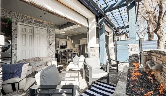 Downtown Spa Retreat | Hot Tub & Sauna