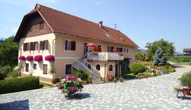 Erlebnisbauernhof Tschom in Sankt Kanzian