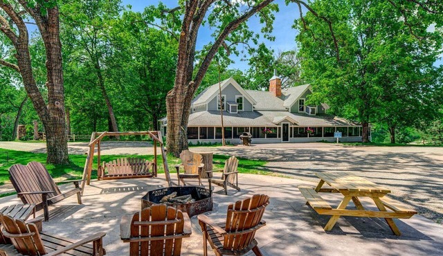Escape to The Clubhouse, St. Croix Falls city, Wisconsin