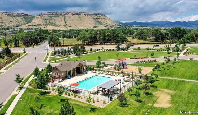 Executive modern home - great for families