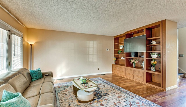 Extended Stay in Denver Area! Pet-Friendly Retreat