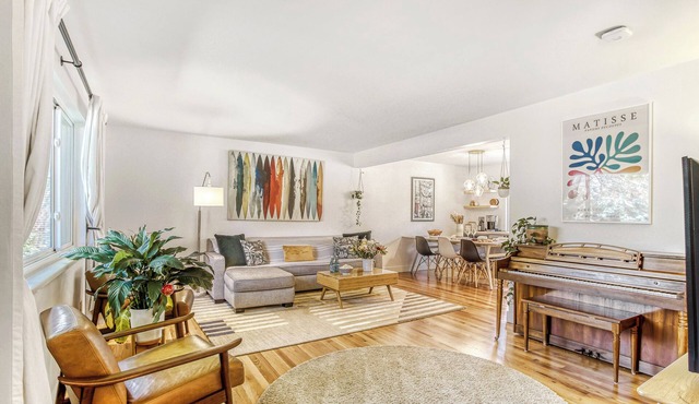 Family-Friendly Home, 10-min to Downtown