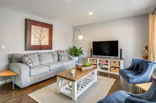 Family Friendly! Spacious Lakewood Haven w/Yard