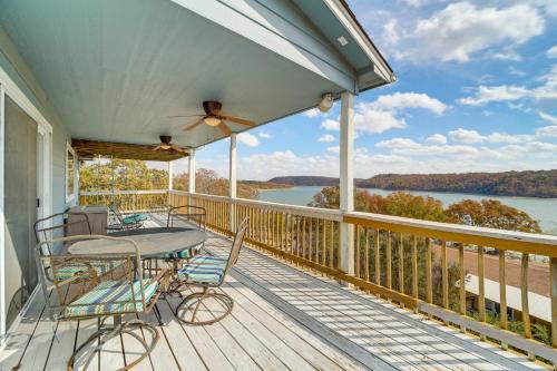 Fire Pit + Stunning Views: Lake Eufaula Retreat! in Texanna