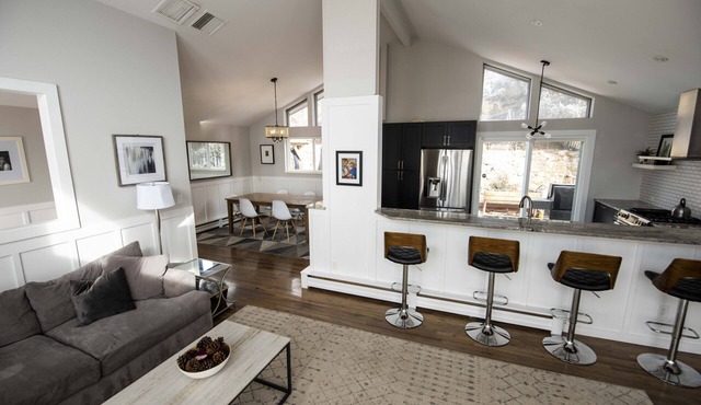 Flatiron Views-Hot Tub -Walkable NoBo-4BR 3BA