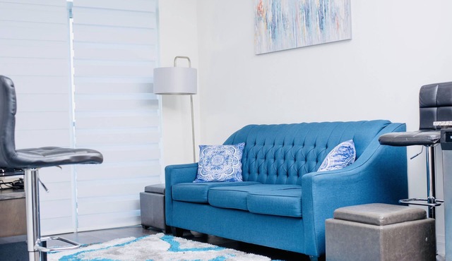 Fully Equipped 1BR Condo Vaughan - Toronto in Vaughan