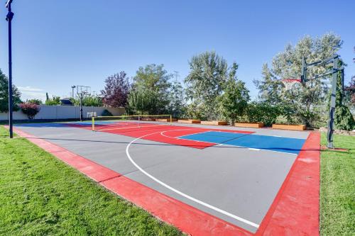 Game Room + Home Office: Spacious Kaysville Escape in Kaysville