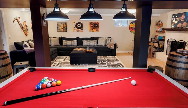 Game Room & Hot Tub, 12 mi to Red Rocks