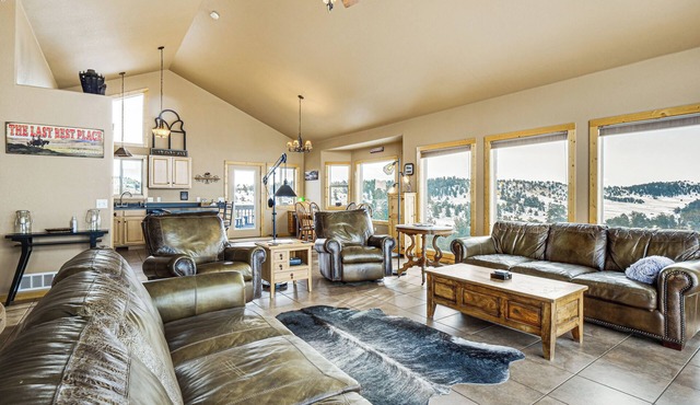 Game Room & Stunning Views: Fairplay Hideaway!