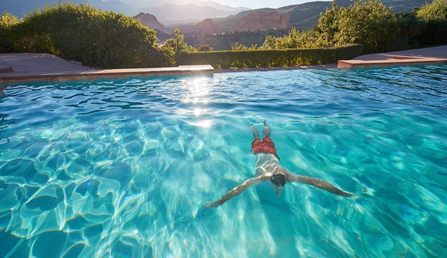 Garden of the Gods Resort and Club