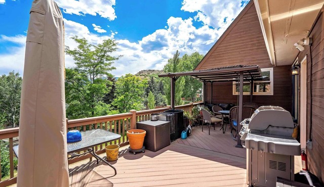 Garden Trails! Spacious Home by Garden of the Gods
