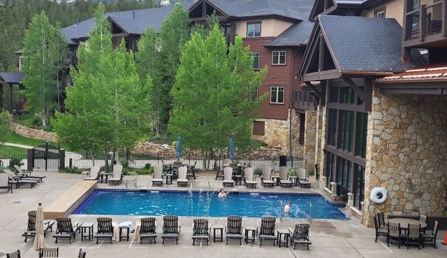 Grand Timber Lodge Ski Resort One bedroom King