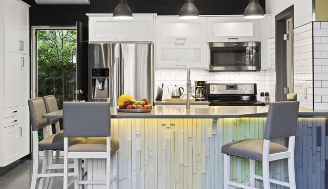 Gym, theater, hot-tub and 2 kitchens.