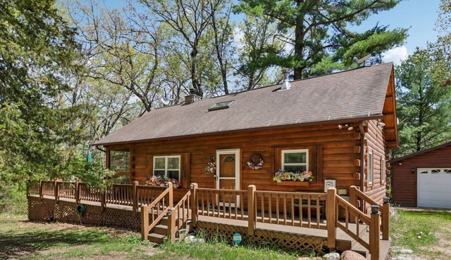 Happy Heaven Cabin - A Paddler`s Delight! in Kildare