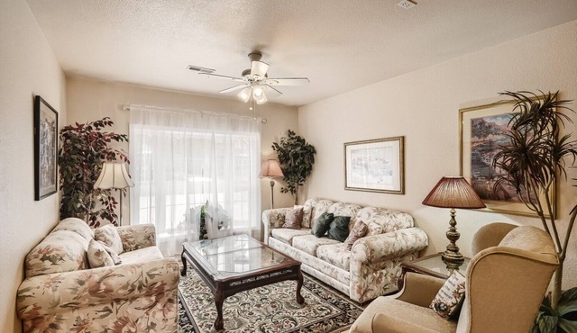 Historic Westside Home: Central Location, AC & Game Room