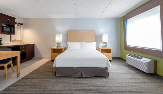 Holiday Inn Express & Suites Wheat Ridge-Denver West by IHG