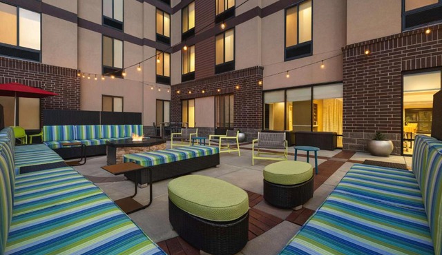 Home2 Suites by Hilton Denver West/Federal Center