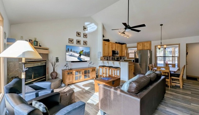 Keystone Escape | Ground Floor, Bike Garage, Views