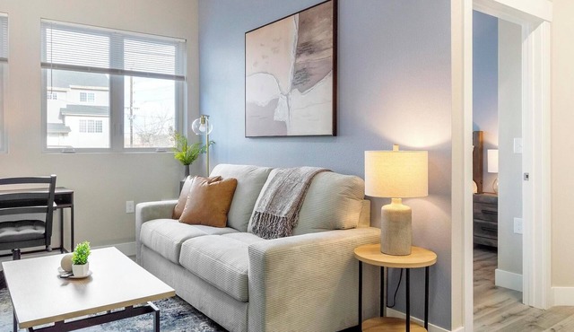 Landing | Beautiful 2BD in Harvey Park South