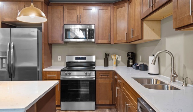 Large Home - Fully Equipped - Monthly Promo! in Lithonia