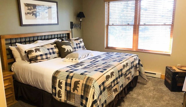 Lock-Off Room With Amazing Bear Creek Lodge Amenities