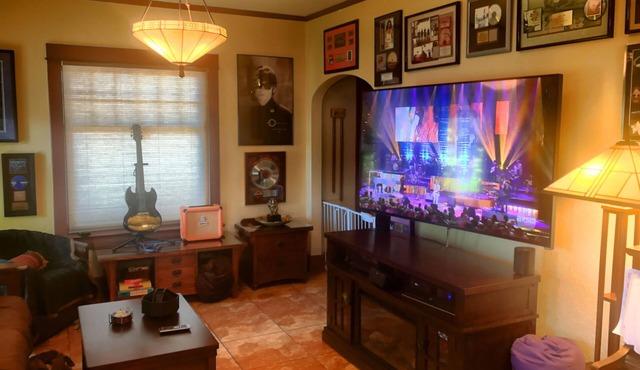 LOW SUMMER RATES for The COOLEST Denver find!