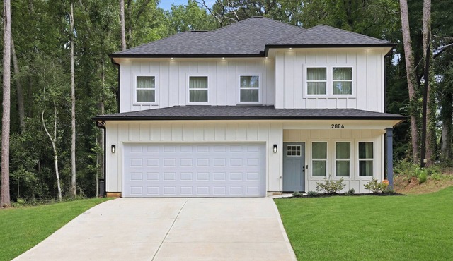 Luxurious New Construction 4-bedroom house in charming Decatur in Decatur