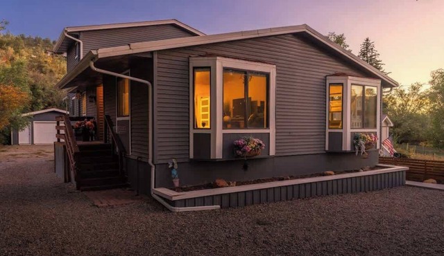 Luxury Durango Retreat - Hot Tub, Views!