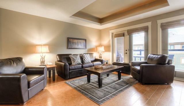 ❤️🌲Luxury Escape w/Superb Views for 6☀️Indoor Pool & Hot Tub☀️ in Canmore