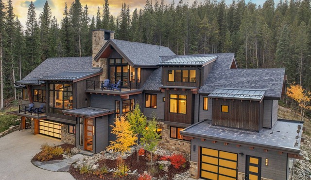 Luxury estate with swim spa, game tables, fire pit, all minutes from downtown Breck and the slopes!