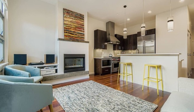 Luxury Pearl Street 1BDR