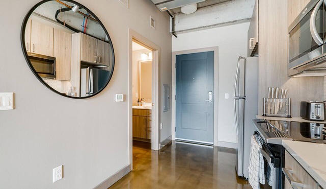 MINNeSTAY* Sable 607 | North Loop | Target Center