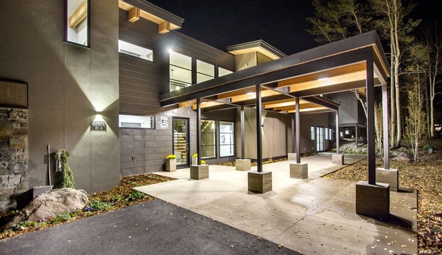 Modern Mountain Masterpiece-Parade of Homes Winner
