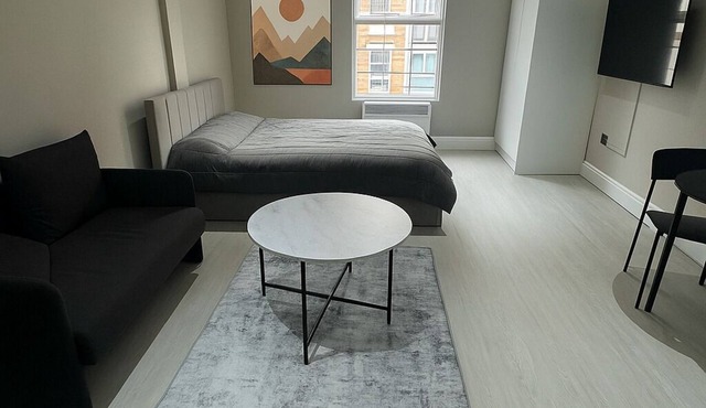 Modern Studio apartment in Shoreditch in London