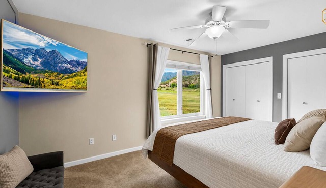 Mountain Escape Spa Kit 14 Min to Glenwood Springs Golf Views HotSprings